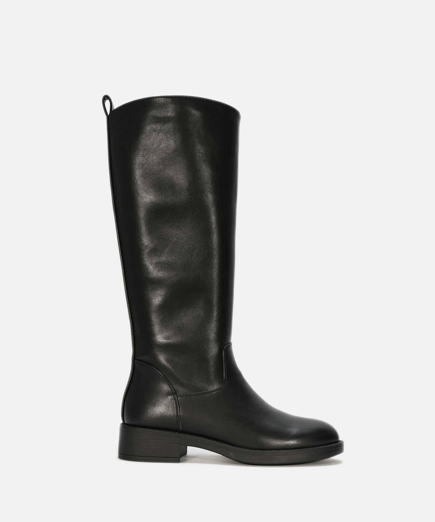 Botas negras tac&oacute;n image number null